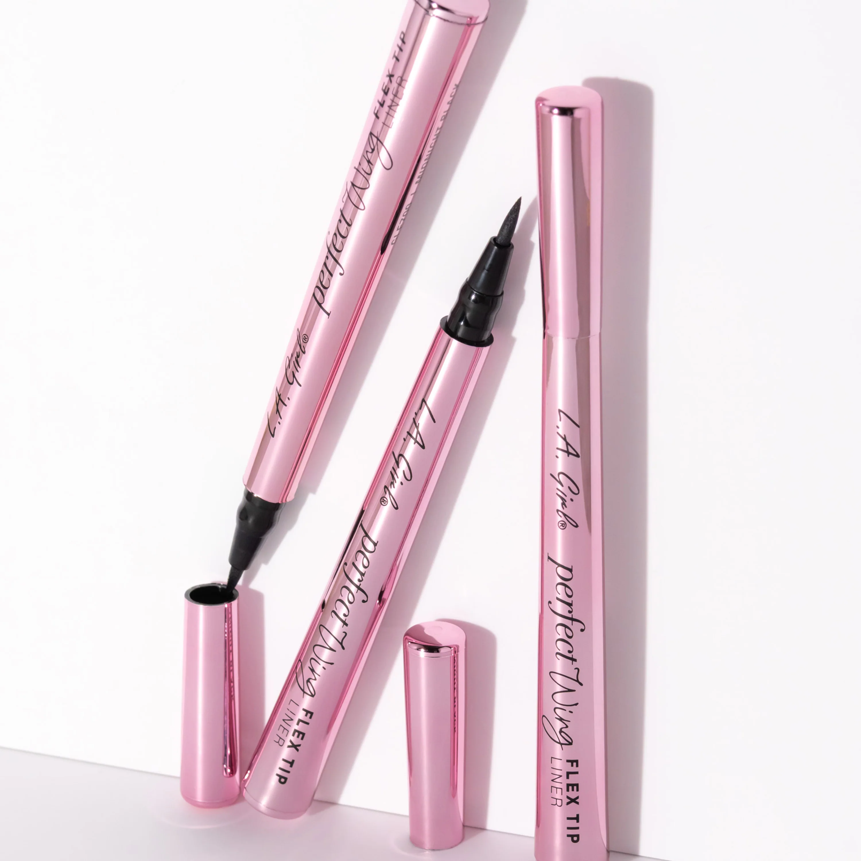 Perfect Wing Flex Tip Liquid Liner - Image 6