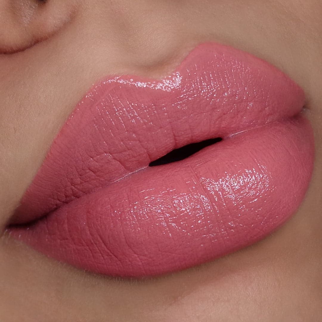 Pretty & Plump Plumping Lipstick - Image 11