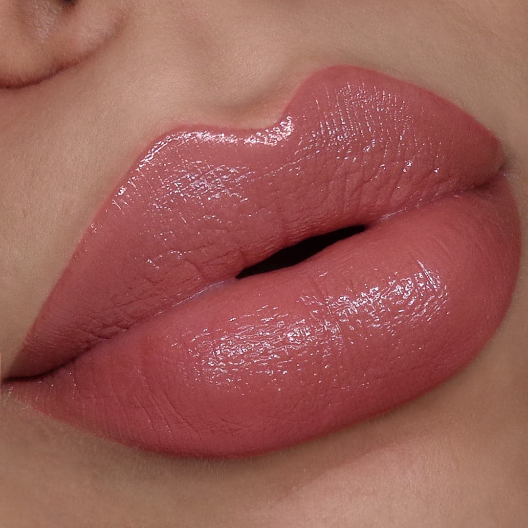 Pretty & Plump Plumping Lipstick - Image 16
