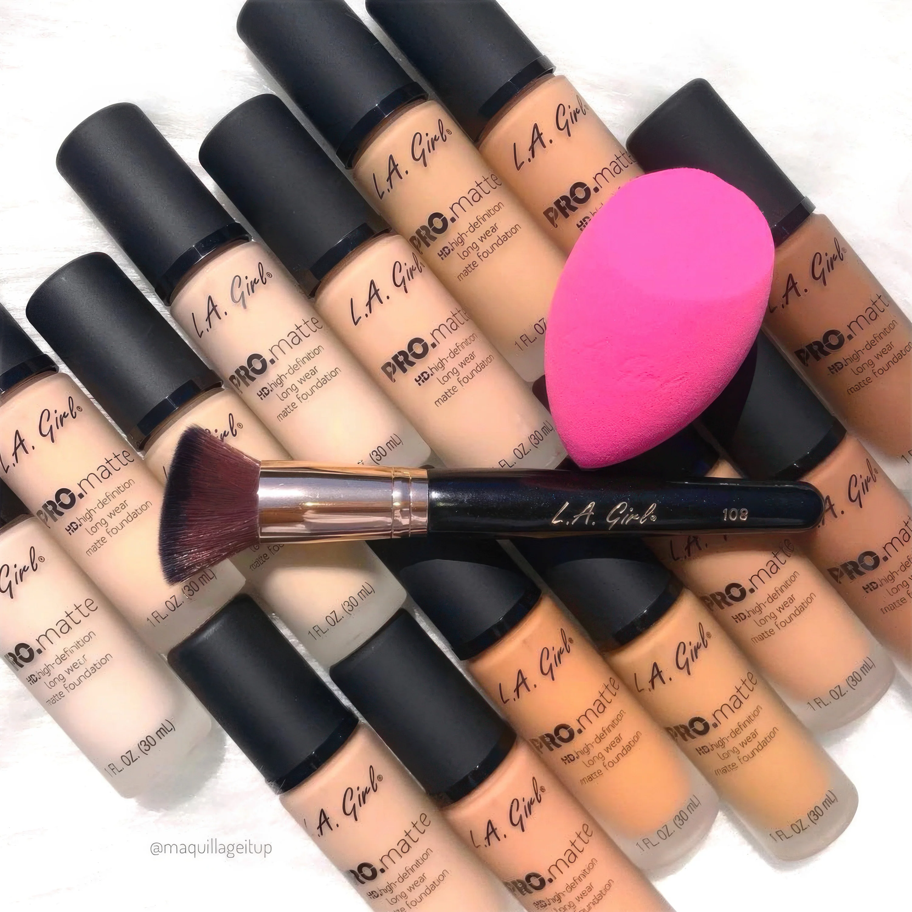 PRO.Matte Foundation - Image 26