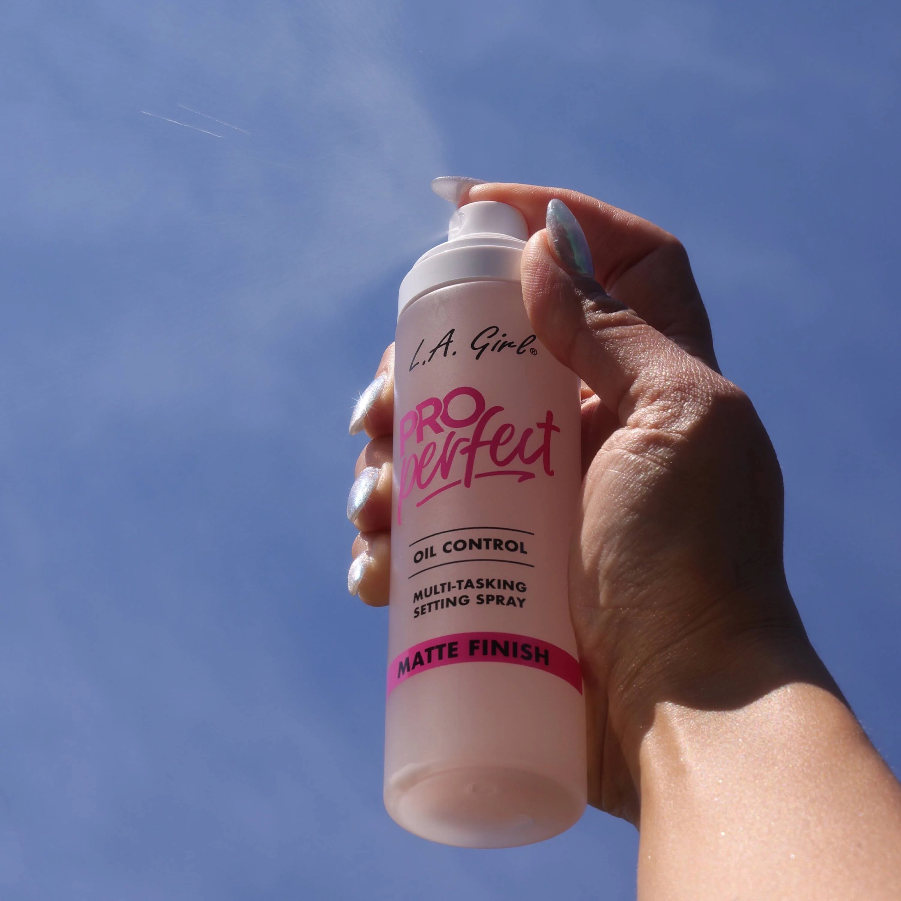 Pro Perfect Long-Wear Setting Spray - Image 13